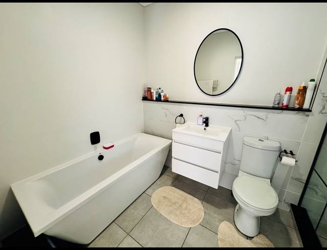 3 BEDROOM FLAT FOR SALE IN WATERFALL